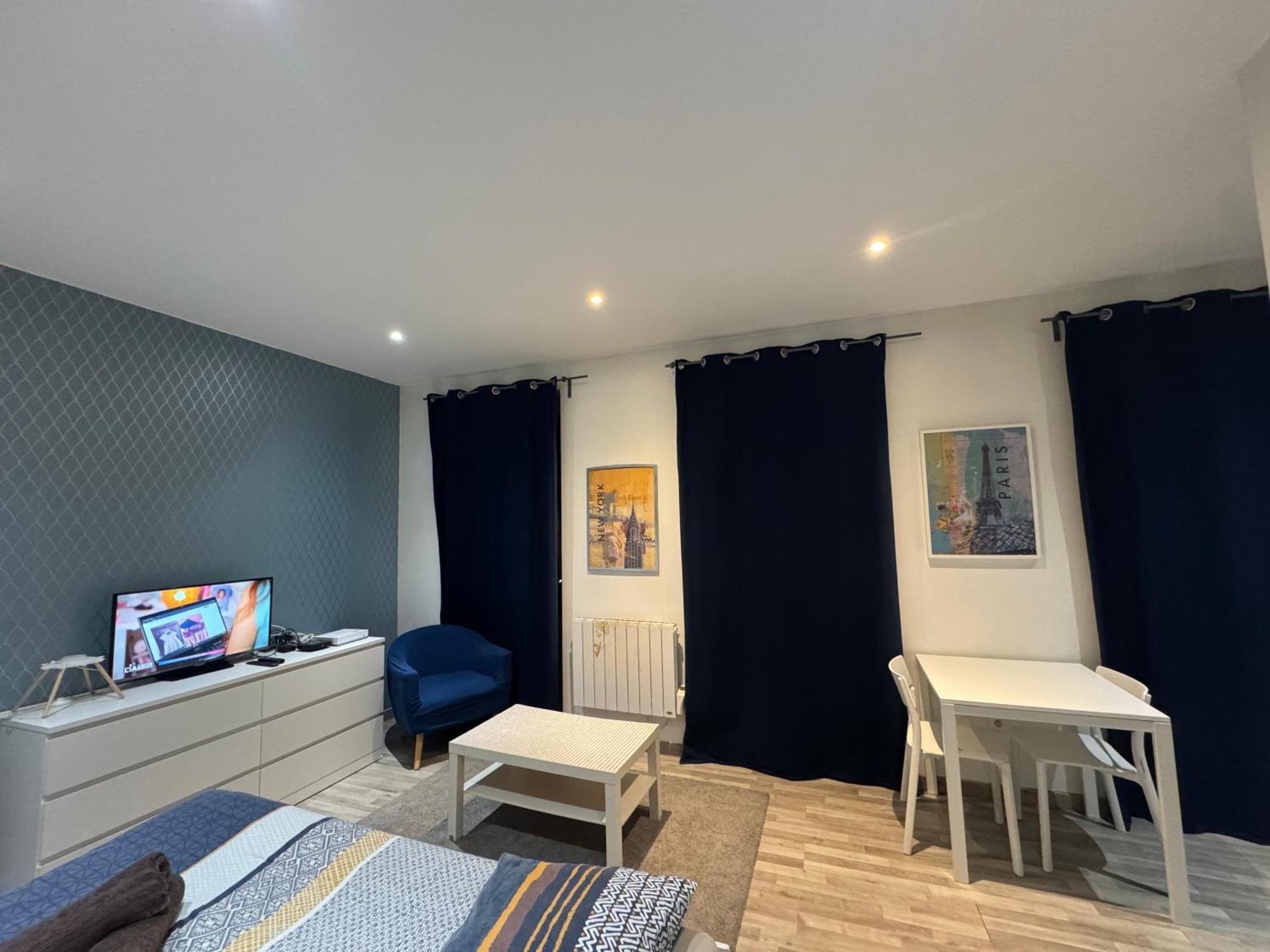 Appartement Proche Centre Ville, Gare Et Autoroute Melun Exterior photo